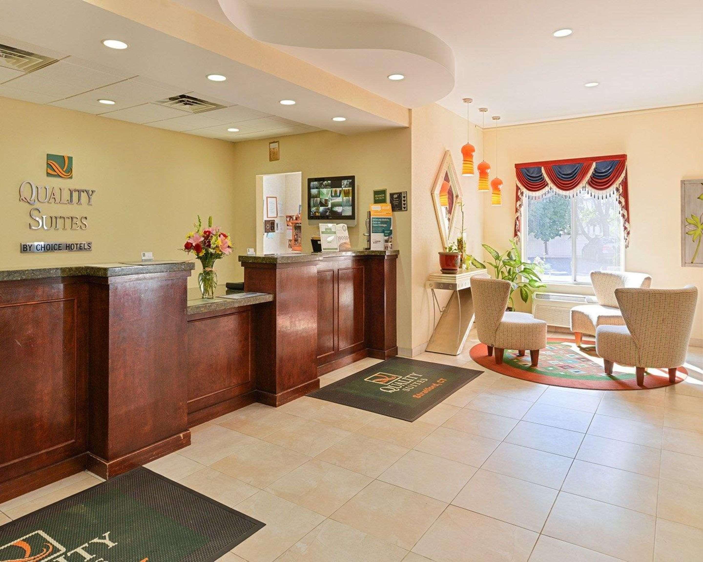 Quality Suites Stratford Eksteriør billede